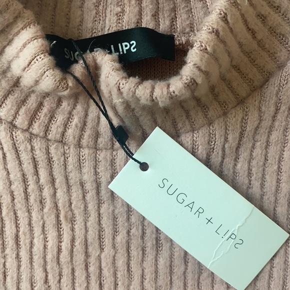 Make me Blush Sweater - Picture 2 of 2